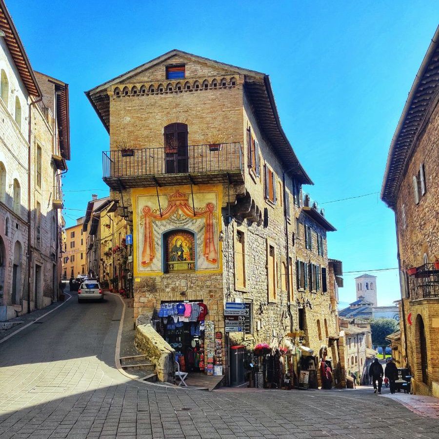 centro storico assisi