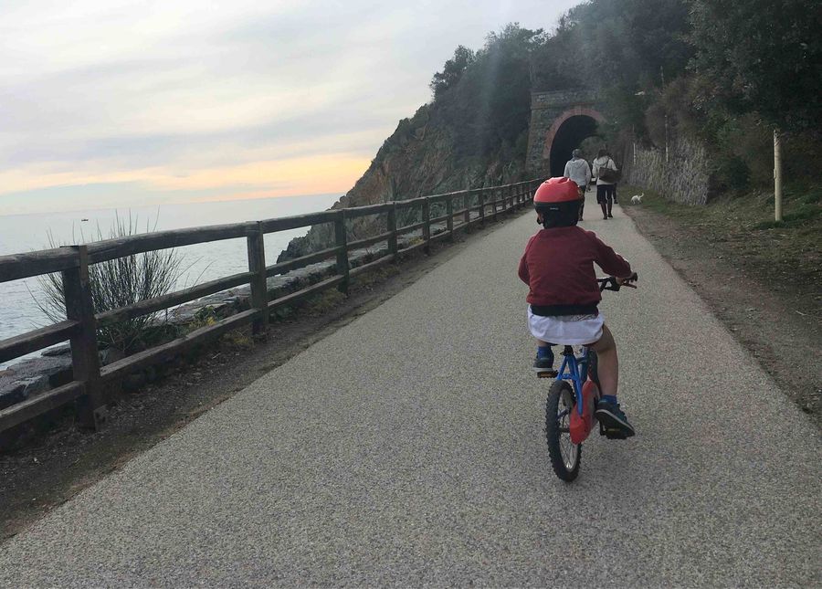 Cogoleto Varazze bike path