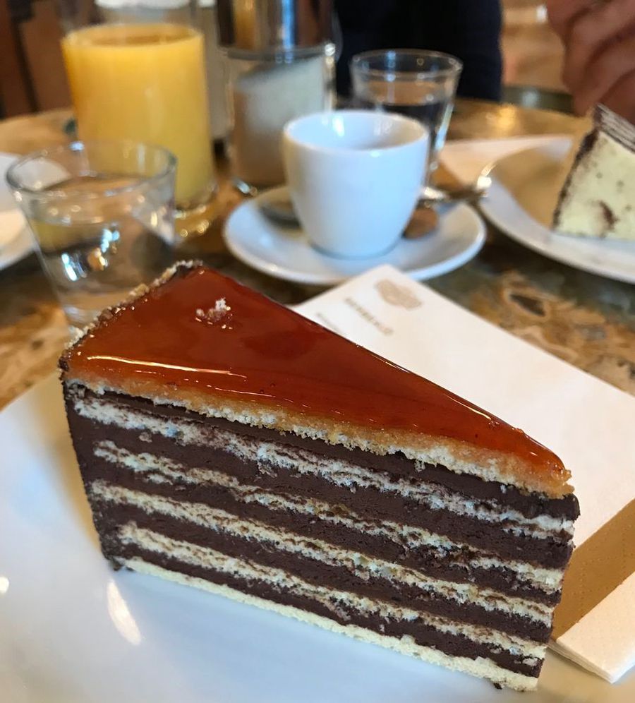 Dobos cake la torta di Budapest