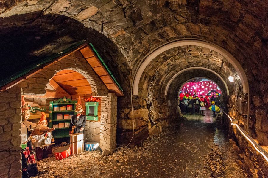 Grotta di Babbo Natale a Ornavasso con i bambini