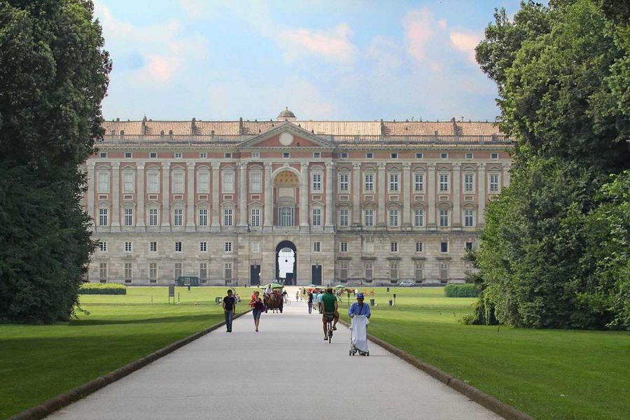 Reggia-express-Caserta-vacanze-per-bambini