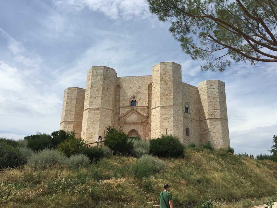 Castel del Monte luogo dal grande fascino - Puglia con i bambini
