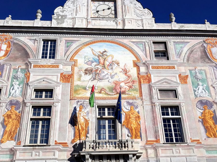 Palazzo San Giorgio e il drago - Genova con i bambini