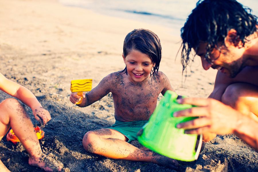 Le spiagge di Tenerife isola delle Canarie sono perfette per una vacanza con i bambini