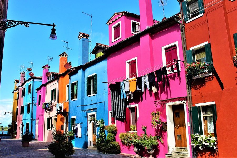 houses in Burano