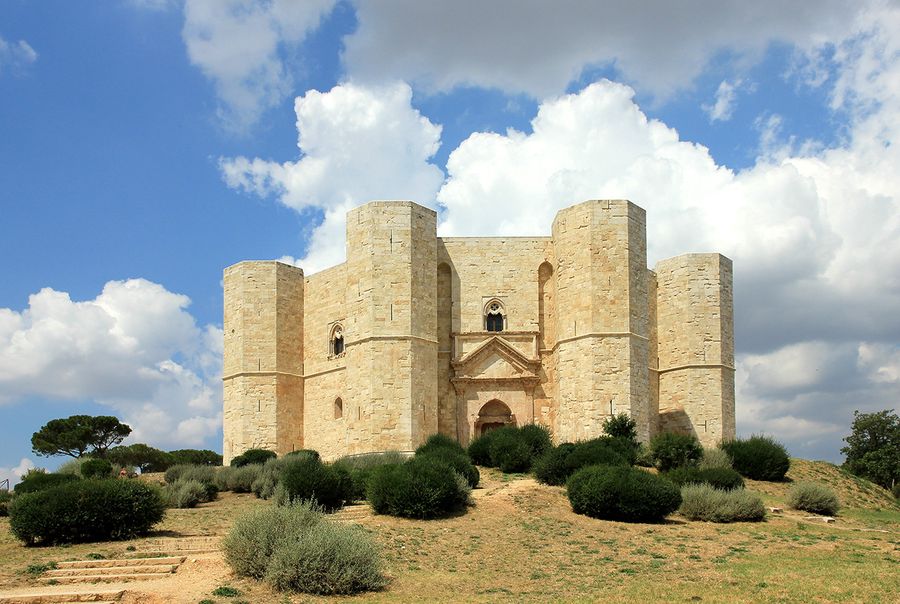 Castelli in Puglia: Castel del Monte