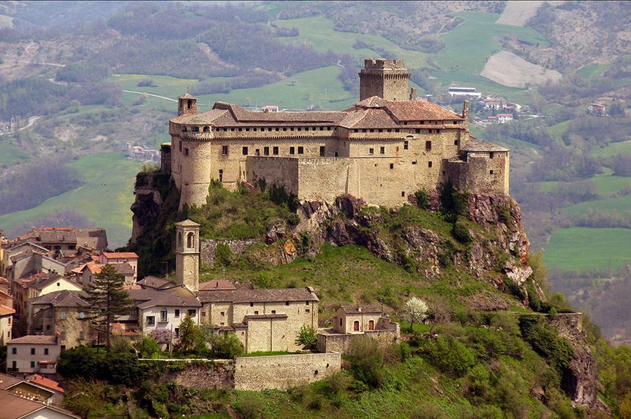 Castelli in Emilia Romagna: il Castello di Bardi